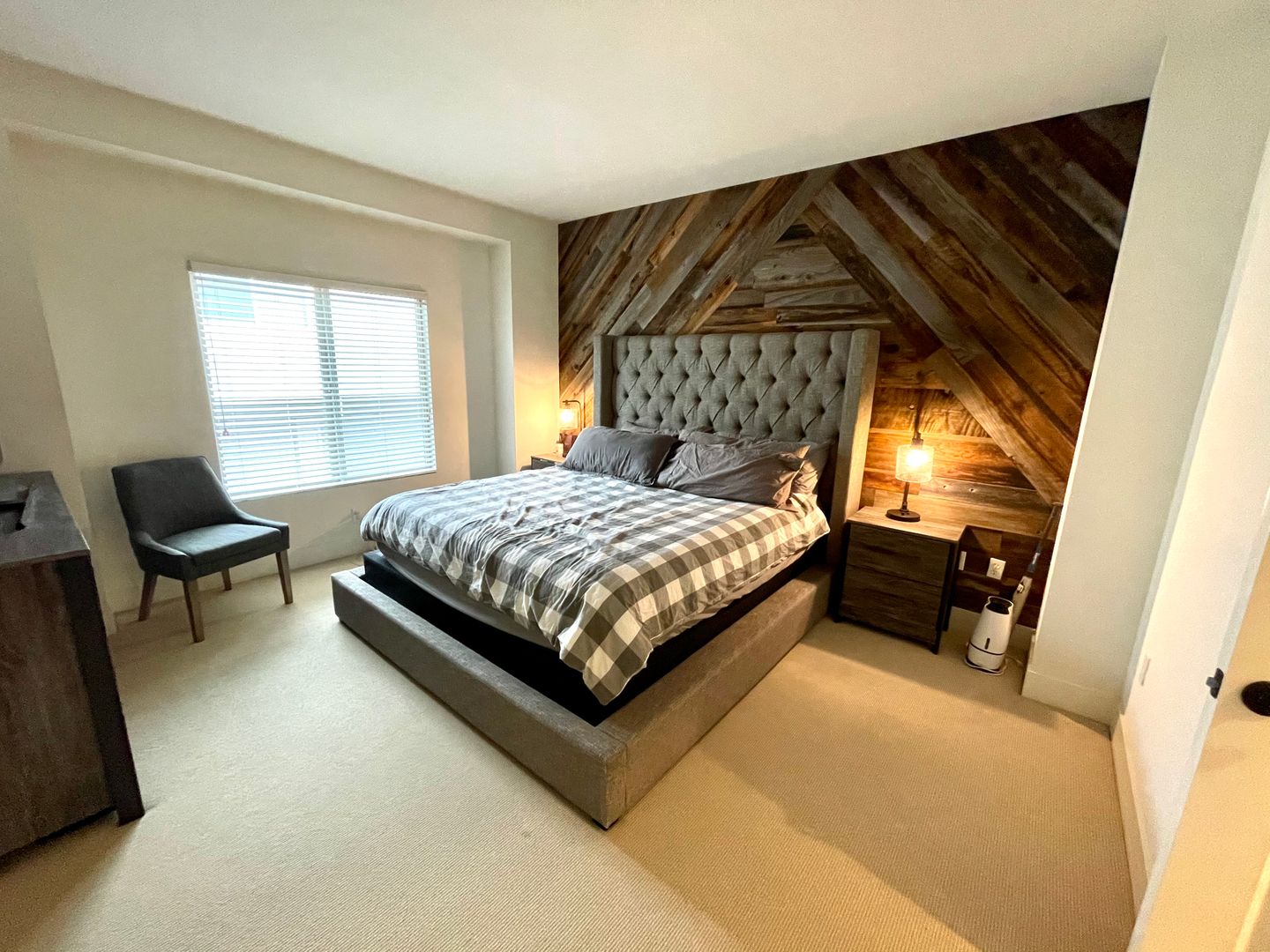 20402 Santa Ana Ave Unit 9 - Newport Beach - California - 2 bed, 2.5 bath rental property