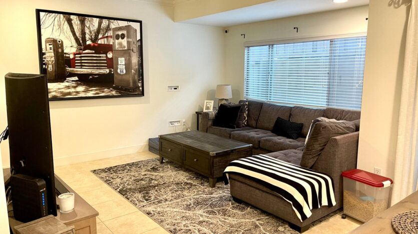 20402 Santa Ana Ave Unit 9 - Newport Beach - California - 2 bed, 2.5 bath rental property