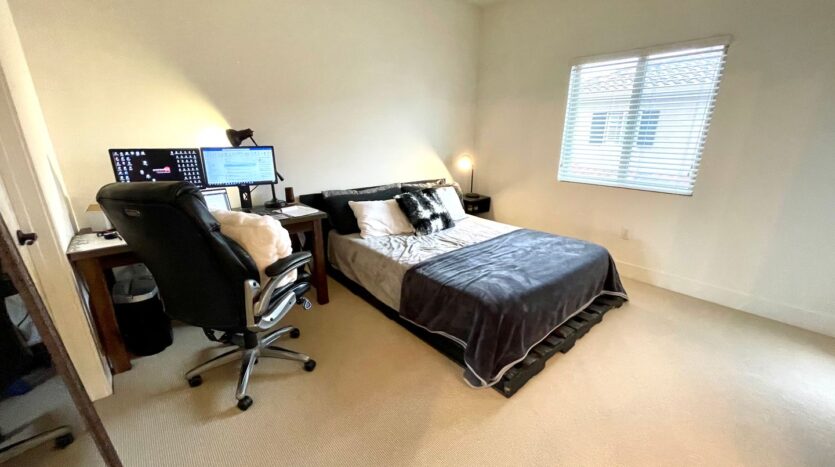 20402 Santa Ana Ave Unit 9 - Newport Beach - California - 2 bed, 2.5 bath rental property