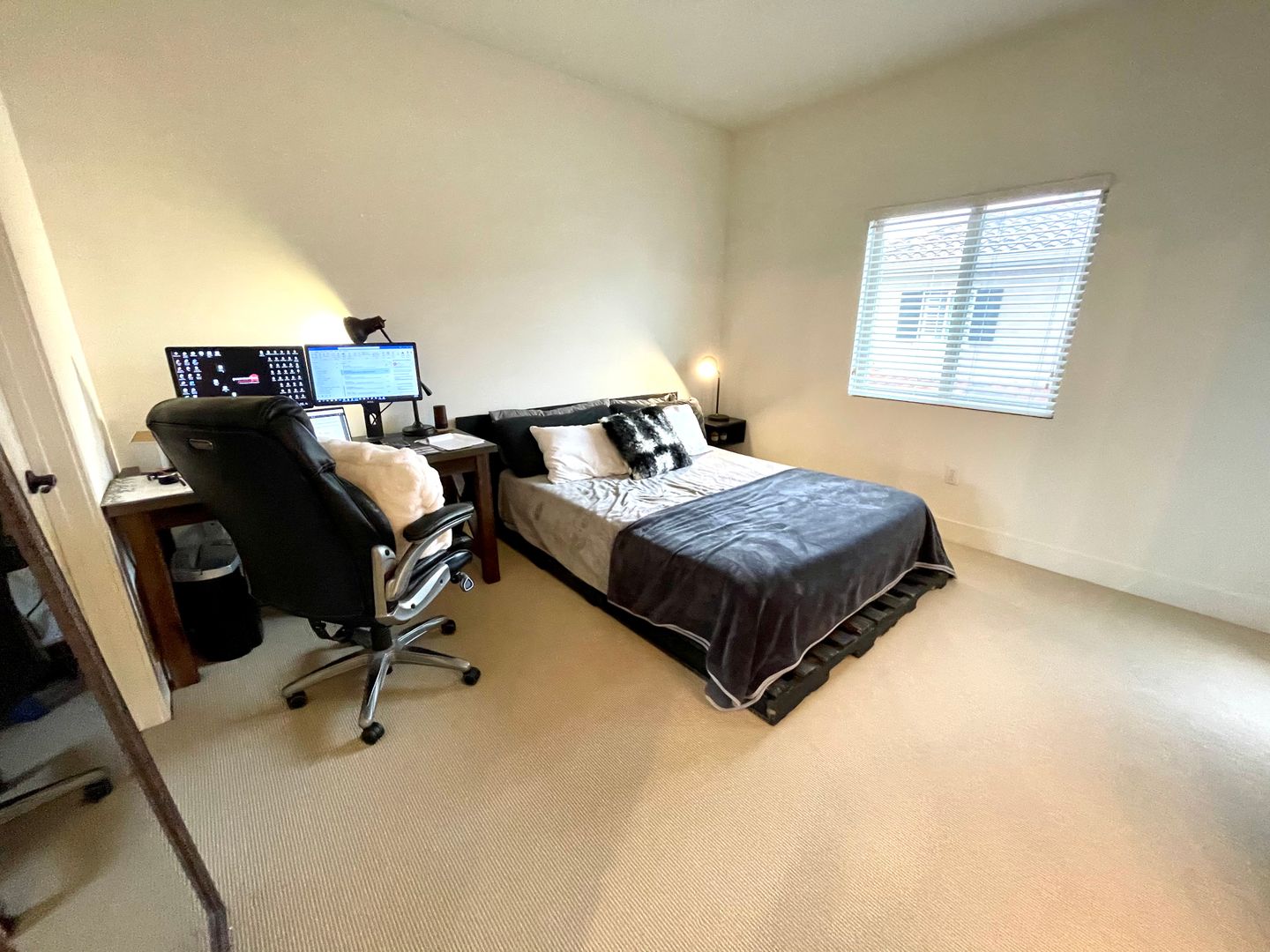 20402 Santa Ana Ave Unit 9 - Newport Beach - California - 2 bed, 2.5 bath rental property