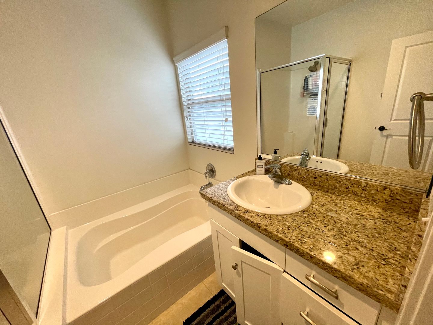 20402 Santa Ana Ave Unit 9 - Newport Beach - California - 2 bed, 2.5 bath rental property