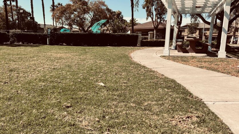 2046 Azure Cove #6 - Chula Vista - California - 3 bed, 2.5 bath rental property