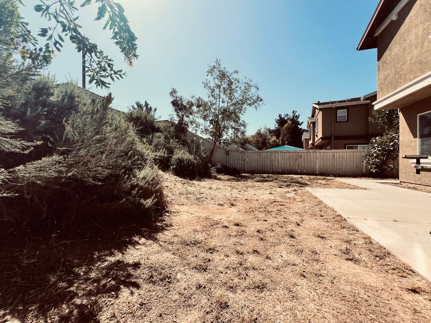 2046 Azure Cove #6 - Chula Vista - California - 3 bed, 2.5 bath rental property