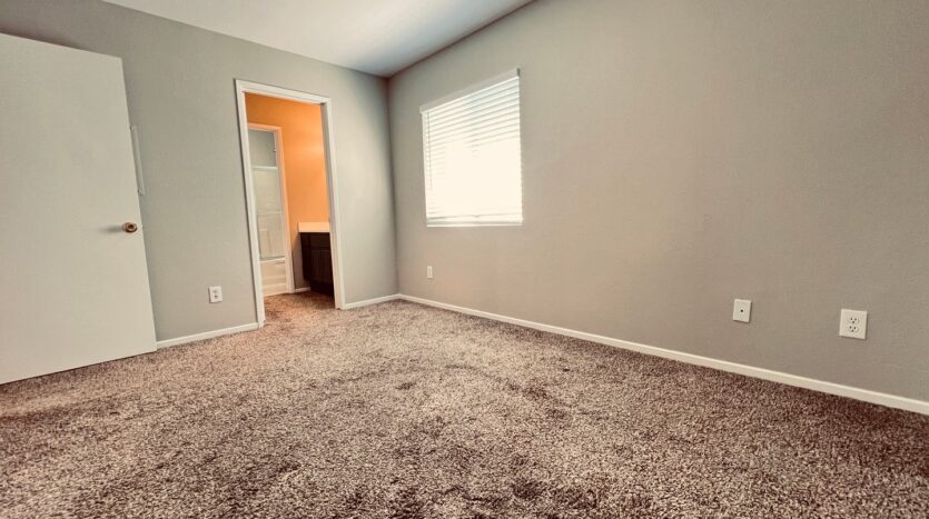 2046 Azure Cove #6 - Chula Vista - California - 3 bed, 2.5 bath rental property