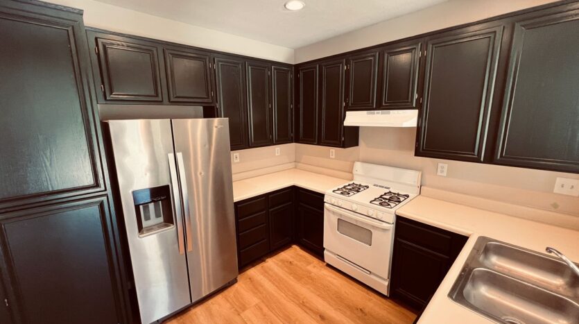 2046 Azure Cove #6 - Chula Vista - California - 3 bed, 2.5 bath rental property