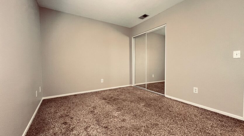 2046 Azure Cove #6 - Chula Vista - California - 3 bed, 2.5 bath rental property