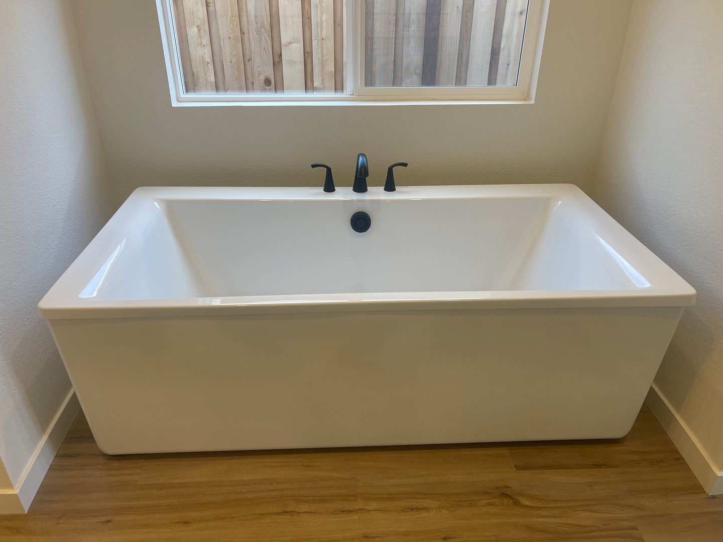 2125 Stagecoach Rd - Patterson - California - 3 bed, 2 bath rental property