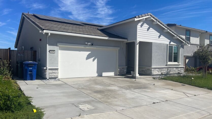 2125 Stagecoach Rd - Patterson - California - 3 bed, 2 bath rental property