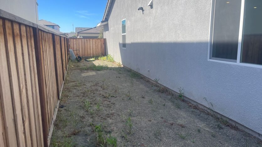 2125 Stagecoach Rd - Patterson - California - 3 bed, 2 bath rental property