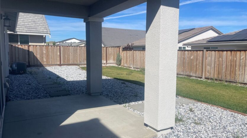 2125 Stagecoach Rd - Patterson - California - 3 bed, 2 bath rental property