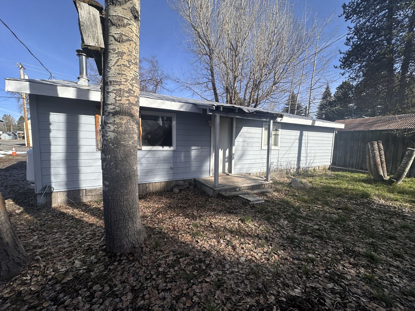 215 Bridge Street - Chester - California - 1 bed, 1 bath rental property