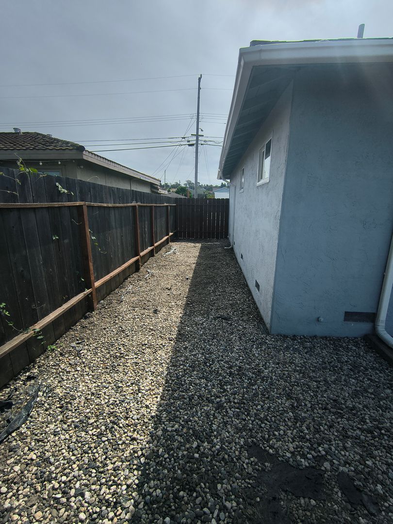2275 Cypress Ave - San Pablo - California - 3 bed, 2 bath rental property