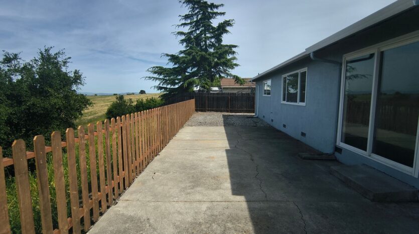 2275 Cypress Ave - San Pablo - California - 3 bed, 2 bath rental property