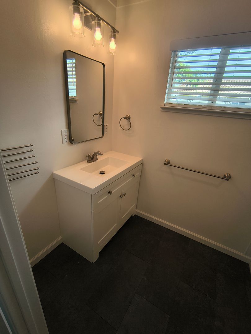 2275 Cypress Ave - San Pablo - California - 3 bed, 2 bath rental property