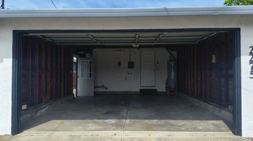 2275 Cypress Ave - San Pablo - California - 3 bed, 2 bath rental property