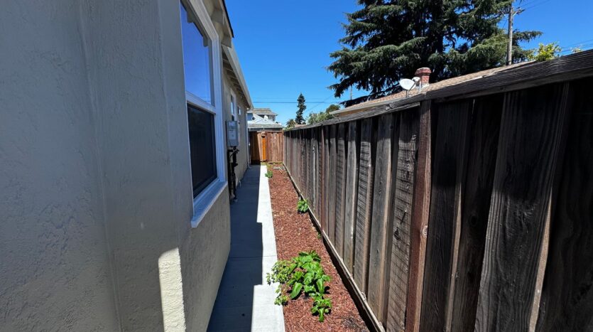 22846-22856 Nevada Rd - Hayward - California - 3 bed, 2 bath rental property