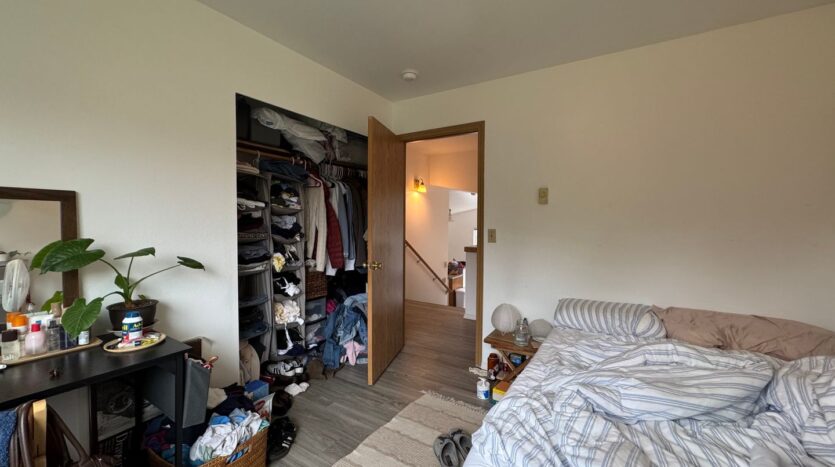 2324 Happy Ct. - Bellingham - Washington - 4 bed, 2 bath rental property