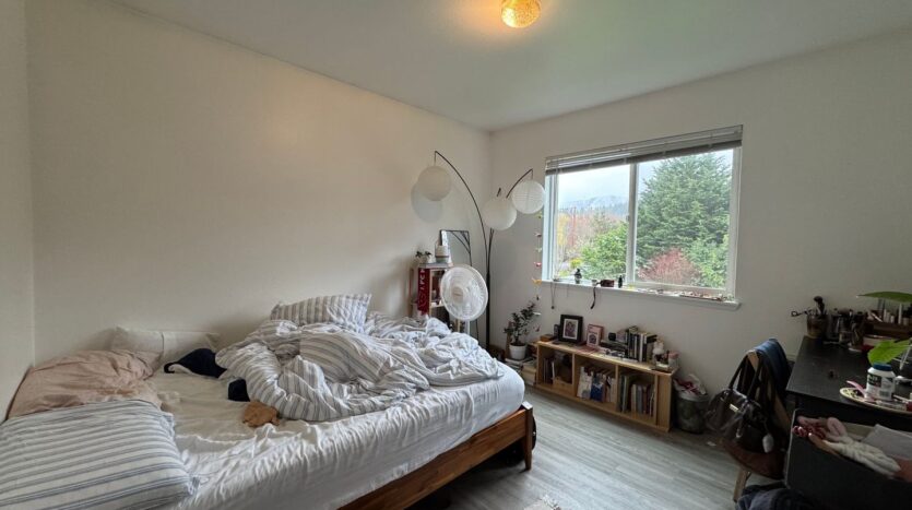 2324 Happy Ct. - Bellingham - Washington - 4 bed, 2 bath rental property