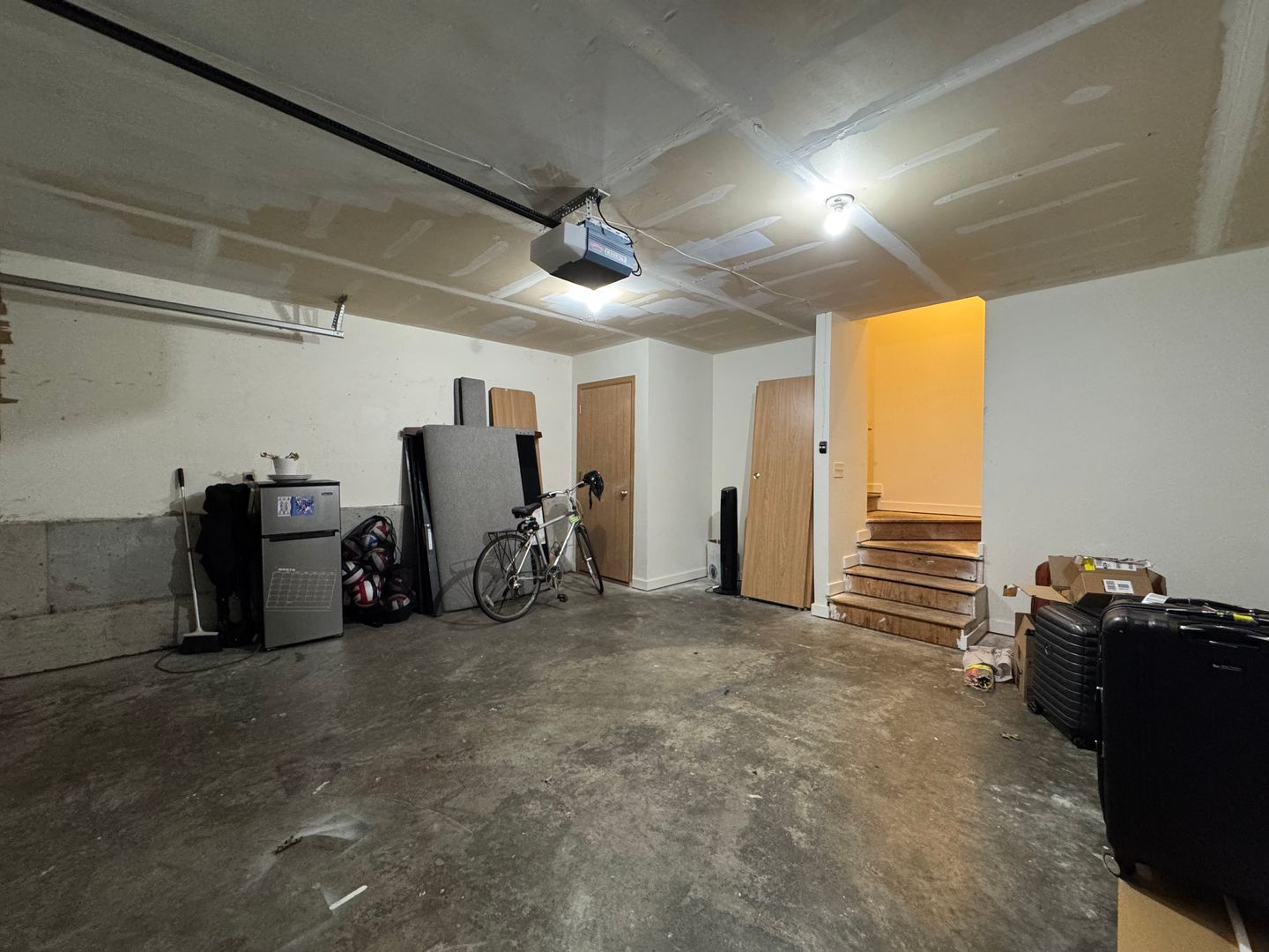 2324 Happy Ct. - Bellingham - Washington - 4 bed, 2 bath rental property