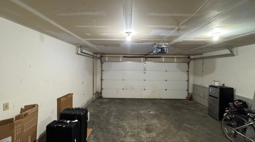 2324 Happy Ct. - Bellingham - Washington - 4 bed, 2 bath rental property