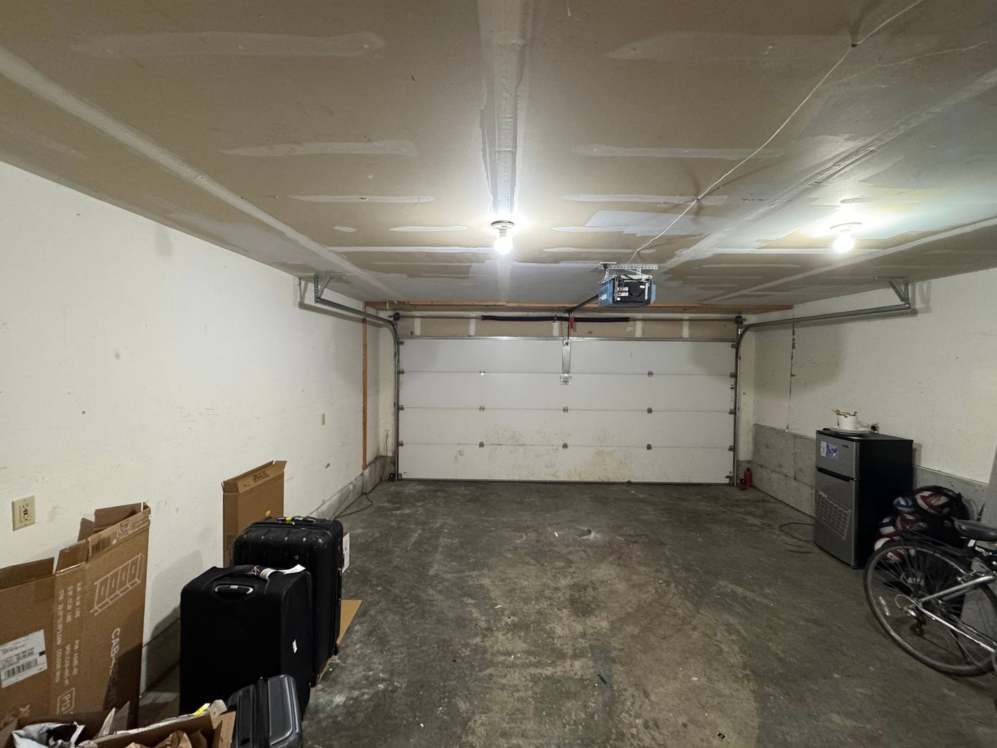 2324 Happy Ct. - Bellingham - Washington - 4 bed, 2 bath rental property