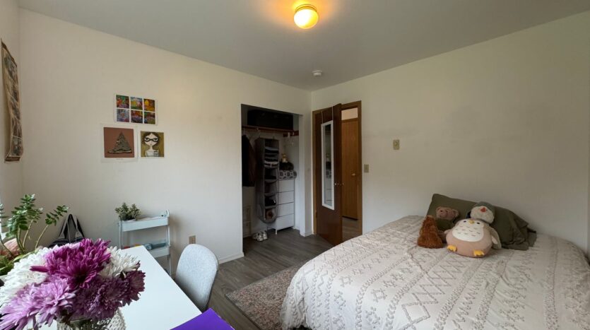 2324 Happy Ct. - Bellingham - Washington - 4 bed, 2 bath rental property