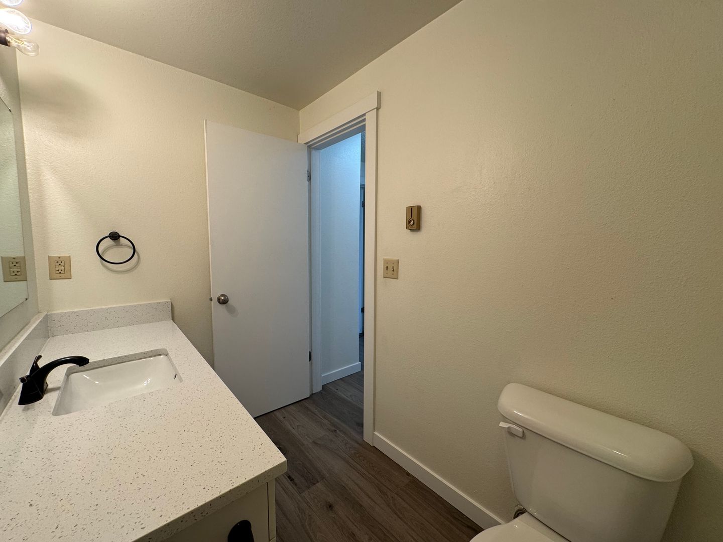 2328 Queen St. - 16 - Bellingham - Washington - 1 bed, 1 bath rental property