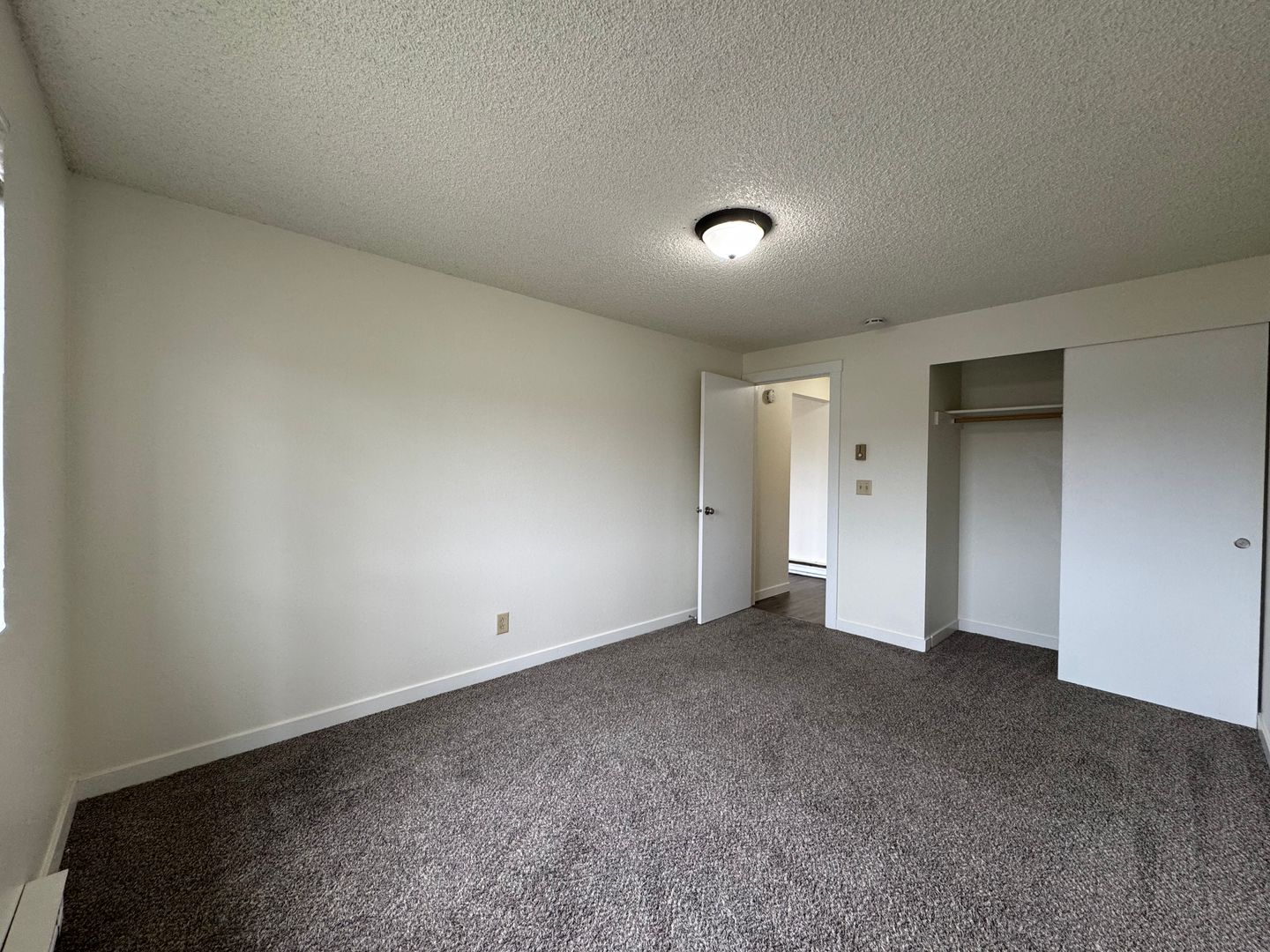 2328 Queen St. - 16 - Bellingham - Washington - 1 bed, 1 bath rental property