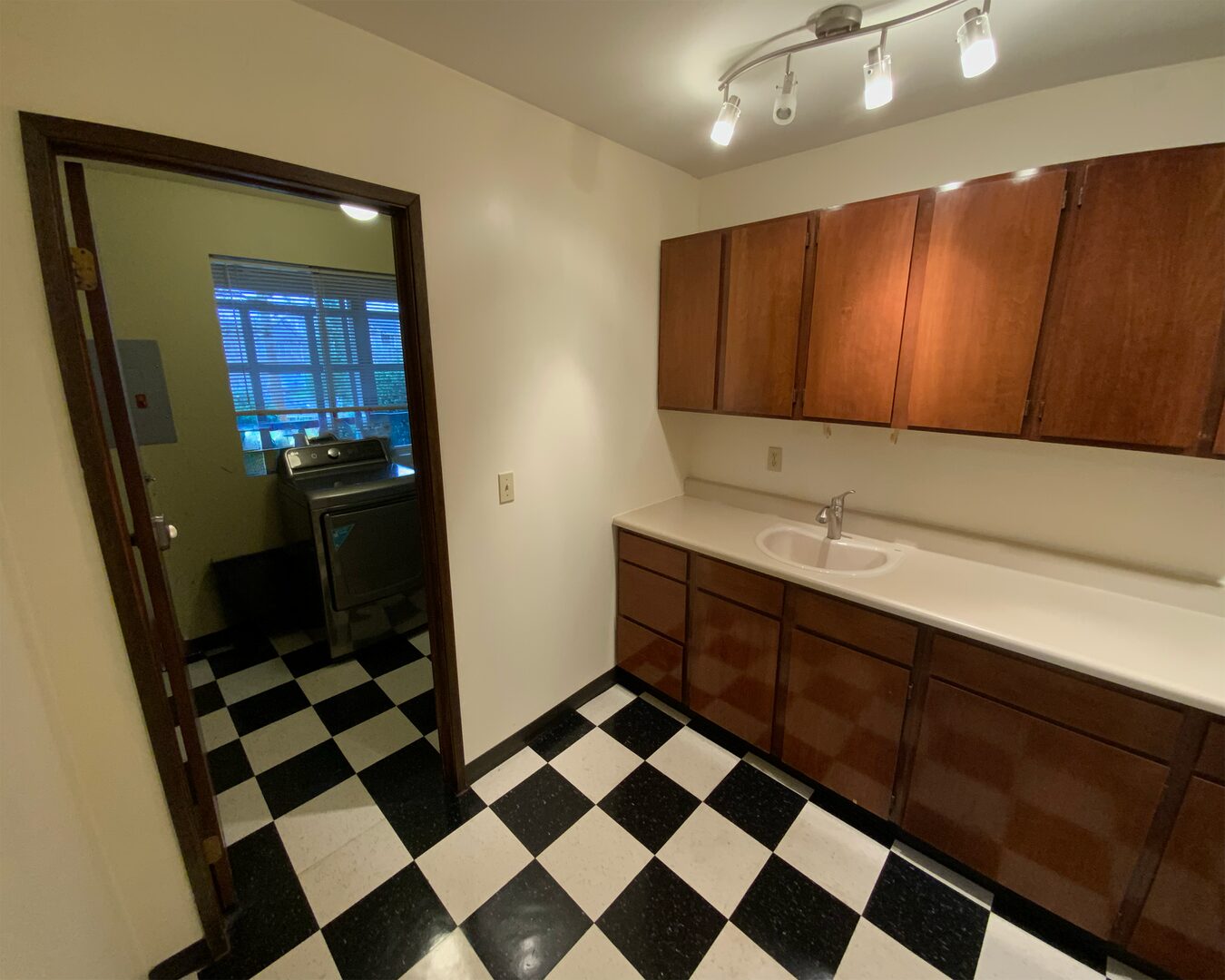 2330 190th St SW - Lynnwood - Washington - 1 bath rental property