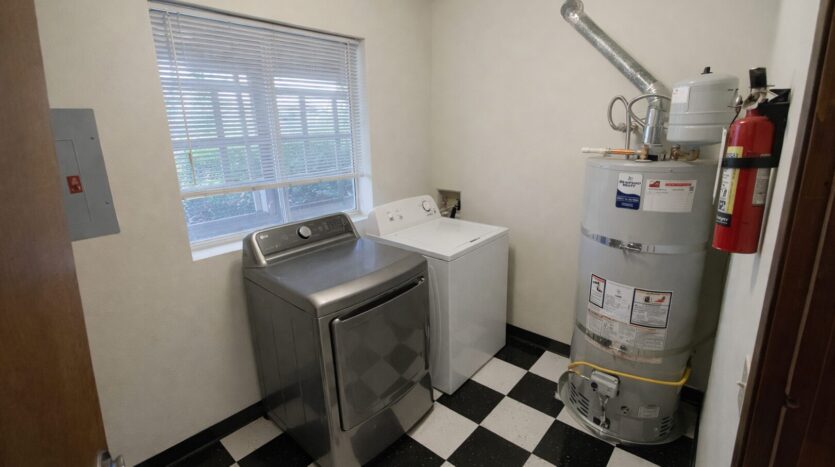 2330 190th St SW - Lynnwood - Washington - 1 bath rental property