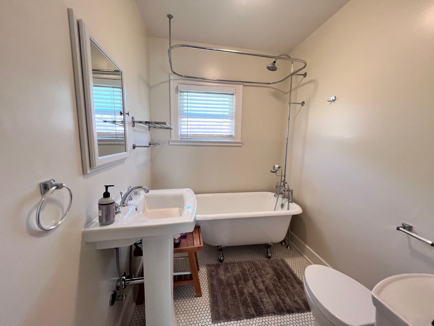 2355 Cherry Street - San Leandro - California - 2 bed, 2 bath rental property