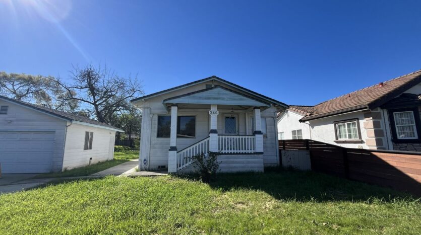 240 W El Camino Ave  - Sacramento - California - 2 bed, 2 bath rental property