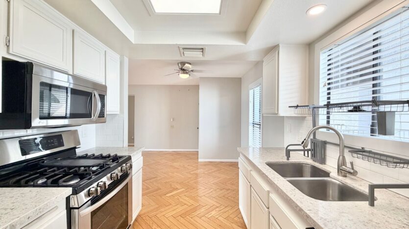 250 E San Jose Rd Unit 65 - Palm Springs - California - 3 bed, 2 bath rental property