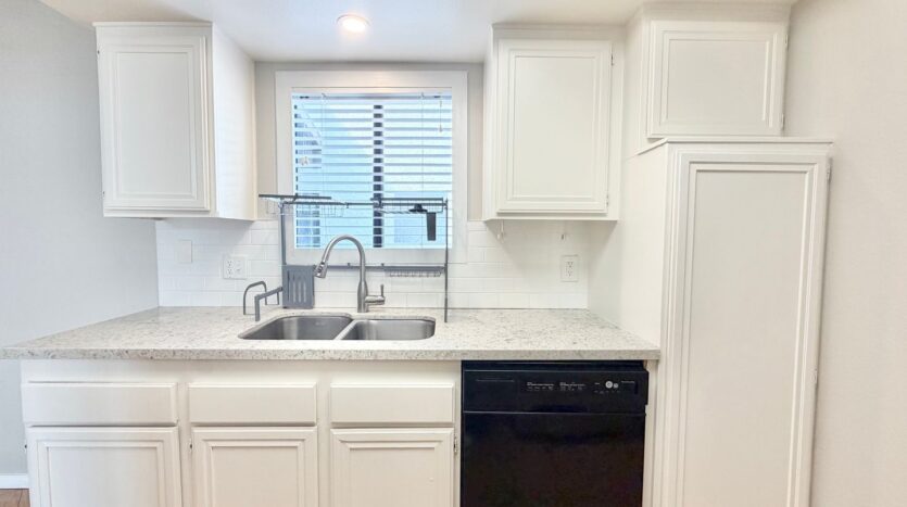 250 E San Jose Rd Unit 65 - Palm Springs - California - 3 bed, 2 bath rental property