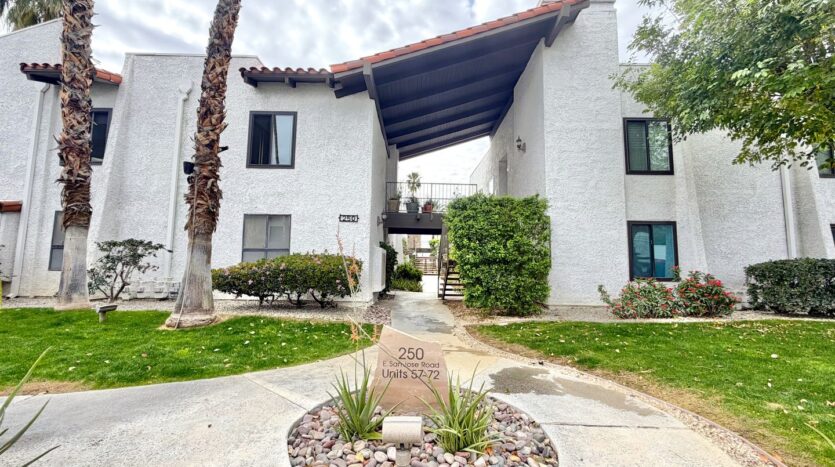 250 E San Jose Rd Unit 65 - Palm Springs - California - 3 bed, 2 bath rental property