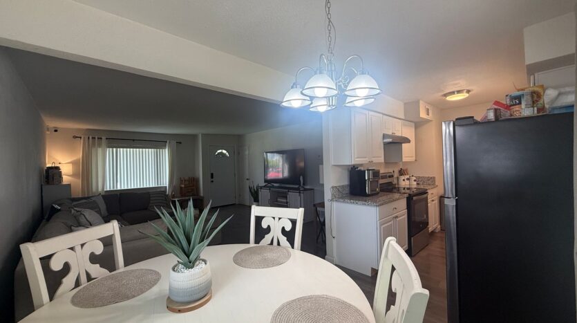 2505 S Encina Street - Visalia - California - 3 bed, 2 bath rental property