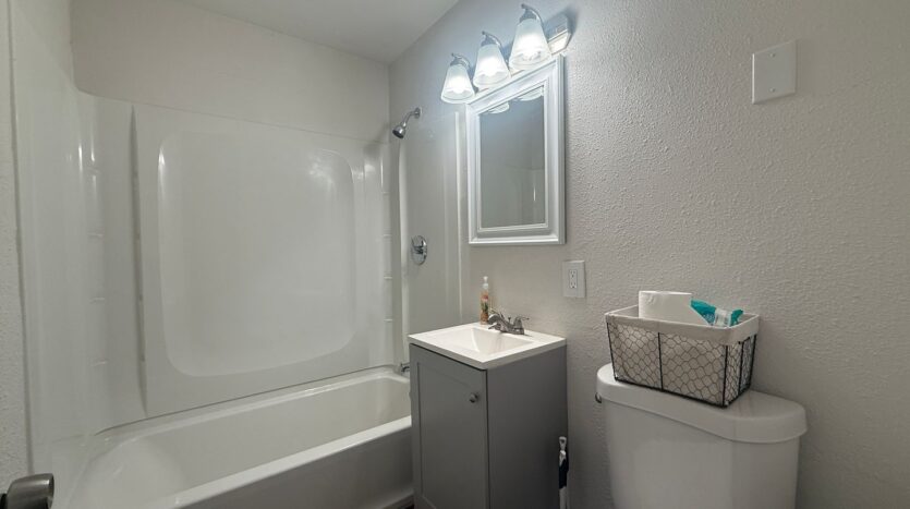 2505 S Encina Street - Visalia - California - 3 bed, 2 bath rental property