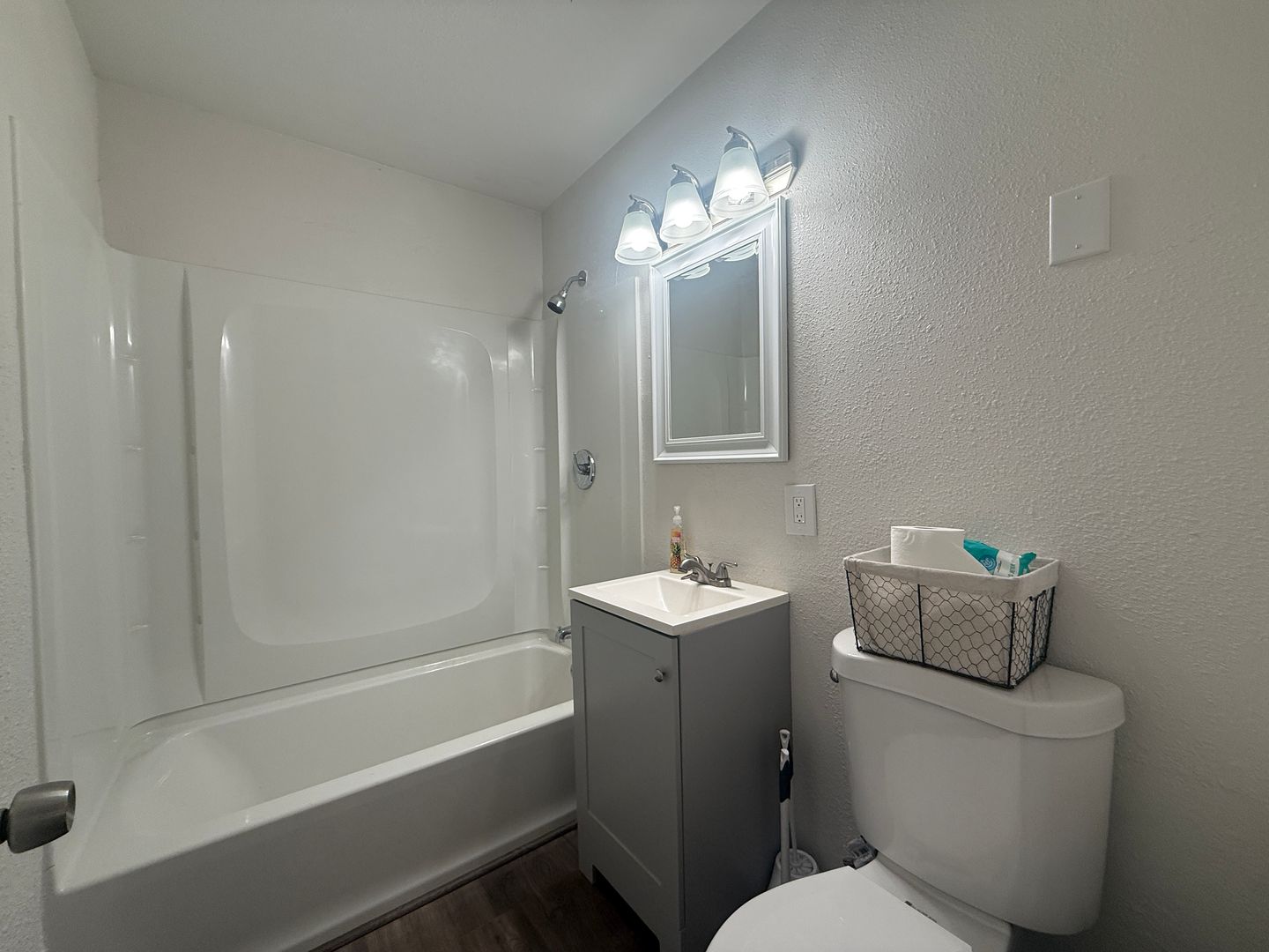 2505 S Encina Street - Visalia - California - 3 bed, 2 bath rental property