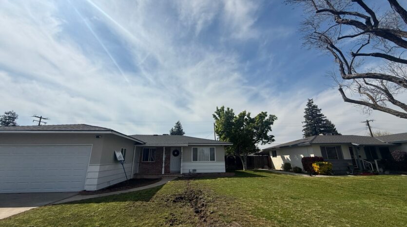 2505 S Encina Street - Visalia - California - 3 bed, 2 bath rental property