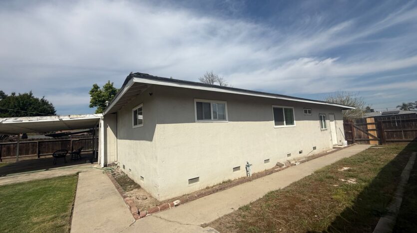 2505 S Encina Street - Visalia - California - 3 bed, 2 bath rental property