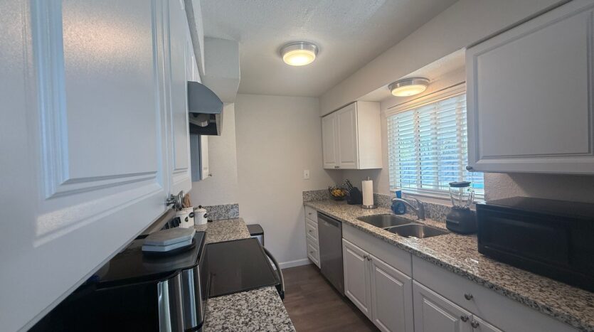 2505 S Encina Street - Visalia - California - 3 bed, 2 bath rental property