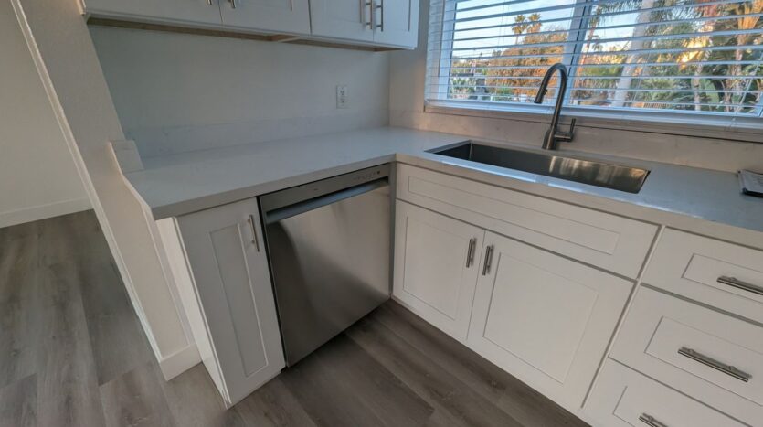 252 Melrose Ave - Encinitas - California - 1 bed, 1 bath rental property