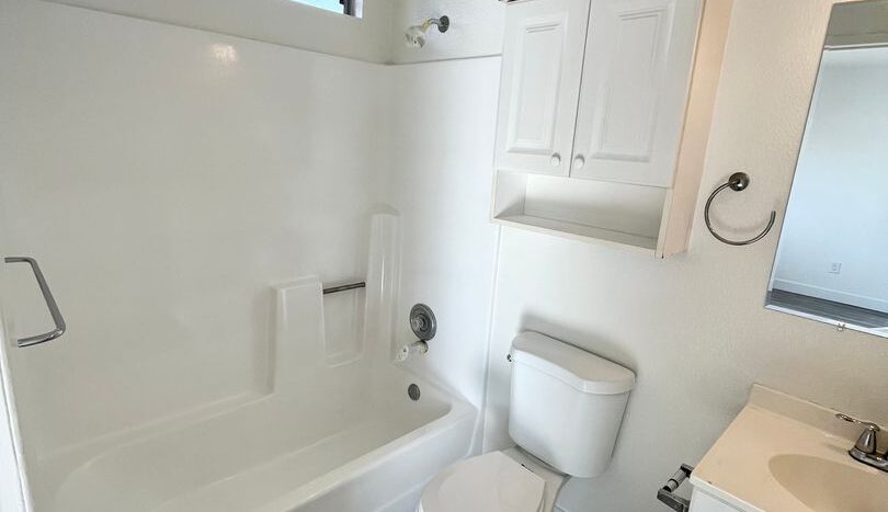 252 Melrose Ave - Encinitas - California - 1 bed, 1 bath rental property