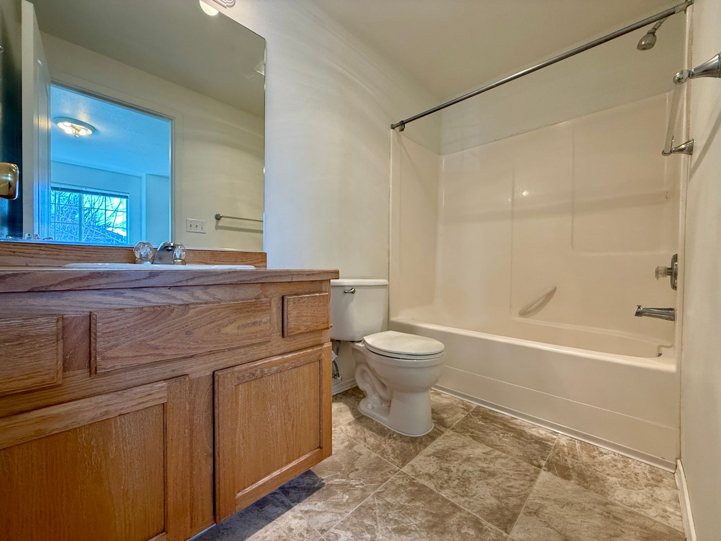 2561 NW Cedar Ave - 2 - Redmond - Oregon - 3 bed, 2.5 bath rental property