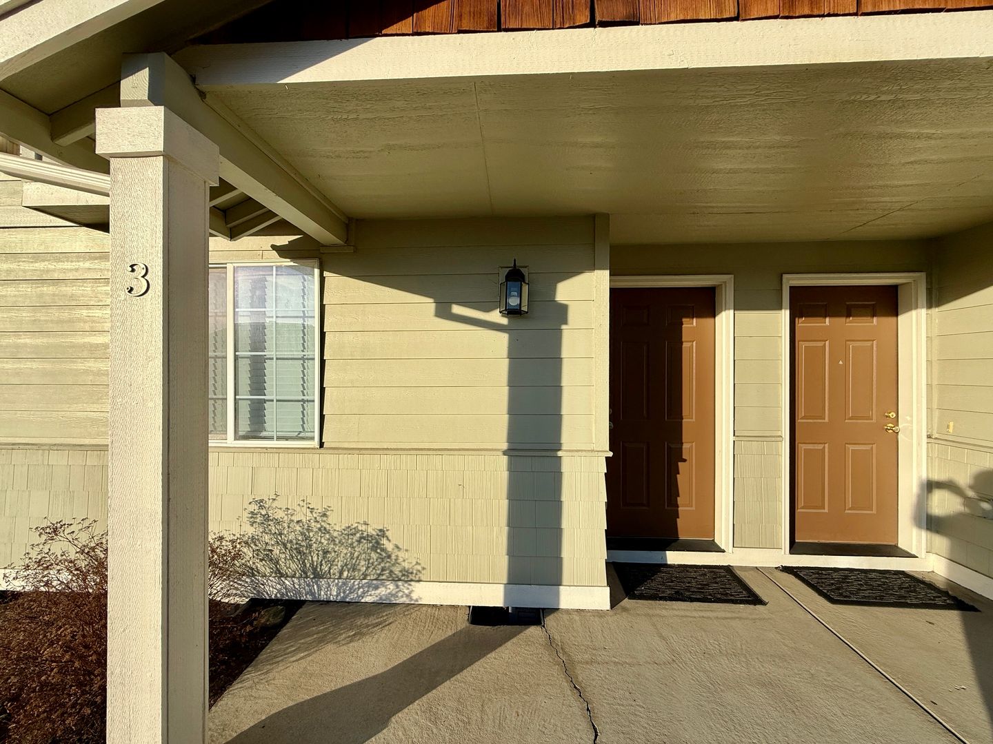 2561 NW Cedar Ave - 3 - Redmond - Oregon - 3 bed, 2.5 bath rental property