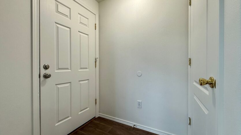 2561 NW Cedar Ave - 3 - Redmond - Oregon - 3 bed, 2.5 bath rental property