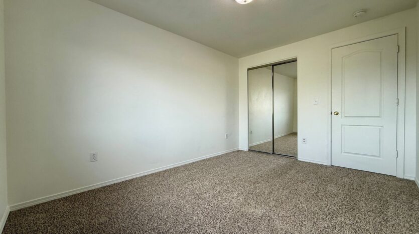 2561 NW Cedar Ave - 3 - Redmond - Oregon - 3 bed, 2.5 bath rental property