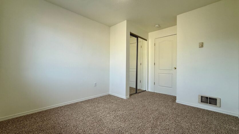 2561 NW Cedar Ave - 3 - Redmond - Oregon - 3 bed, 2.5 bath rental property