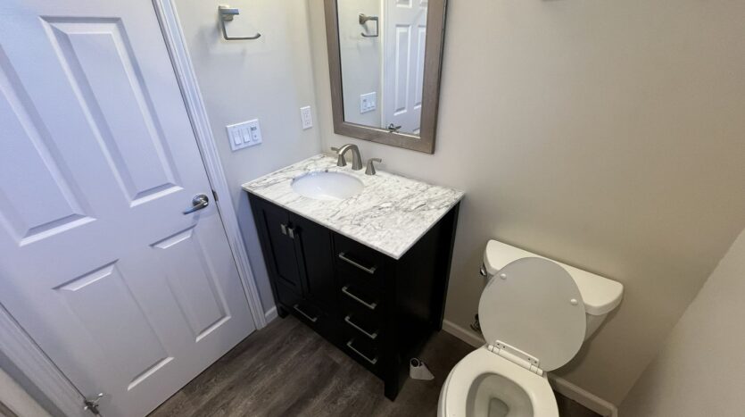 2569 - 2571 Erickson Street - Sacramento - California - 2 bed, 1 bath rental property