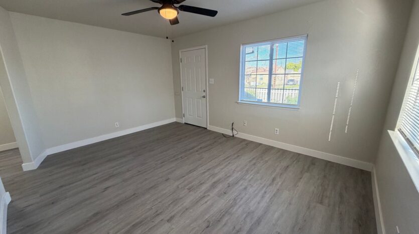 2569 - 2571 Erickson Street - Sacramento - California - 2 bed, 1 bath rental property